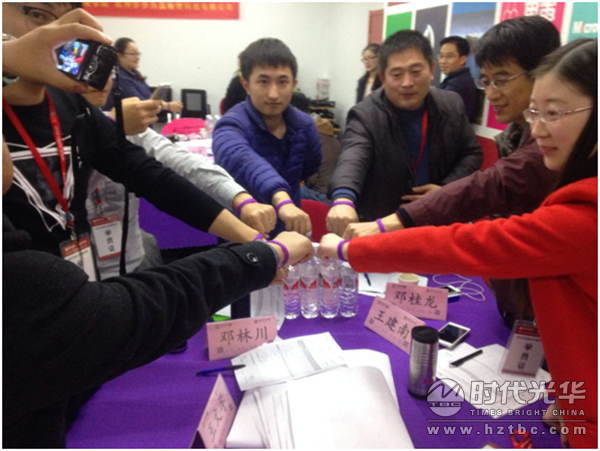 高層管理，時代光華，溫偉能